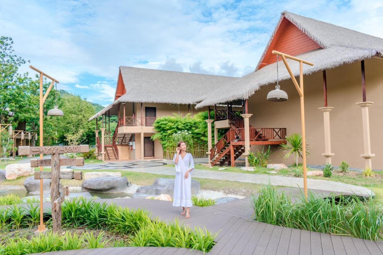 Recall Isaan Isan Concept At Khaoyai Sha Extra Plus ムーシ エクステリア 写真